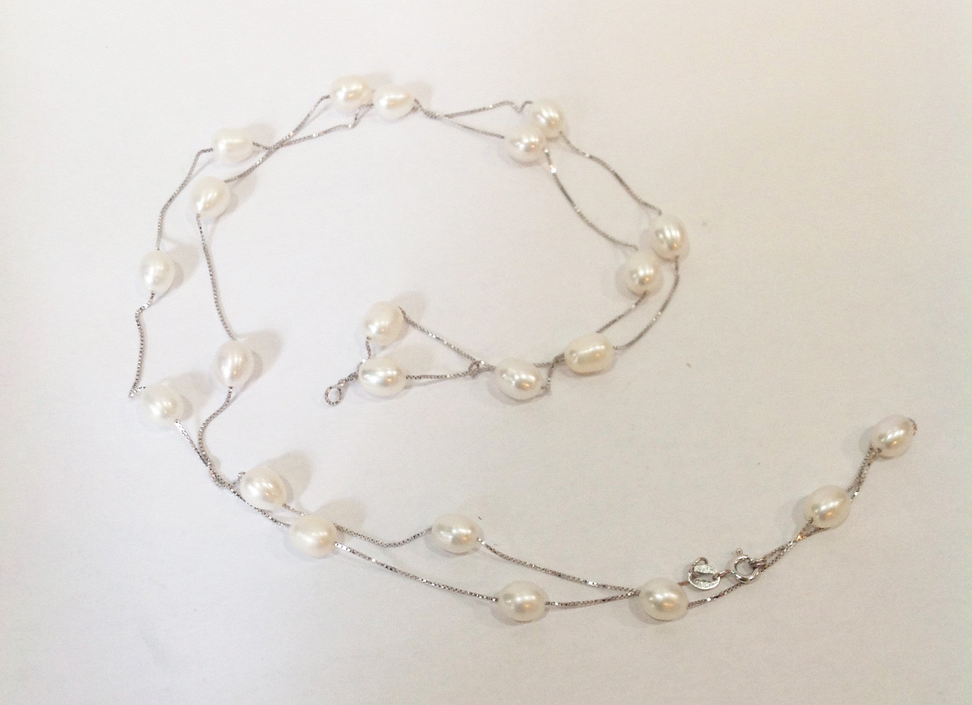 "Floating Clouds" Freshwater Pearl and Sterling Silver Necklace - Klara Haloho - 4