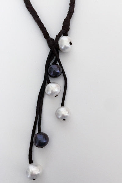 "Tiffany Blanc" Freshwater Pearl Necklace - Klara Haloho - 2