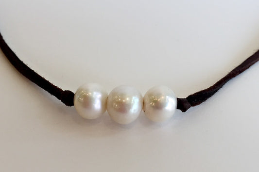"Triple Scoop Knot" Freshwater Pearl Necklace - Klara Haloho - 3